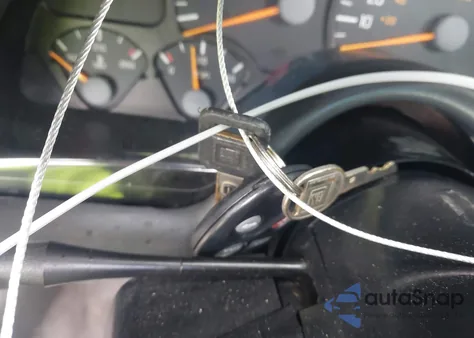 1998 Pontiac Firebird z USA, uszkodzony, nr VIN 2G2FS22K0W2232091